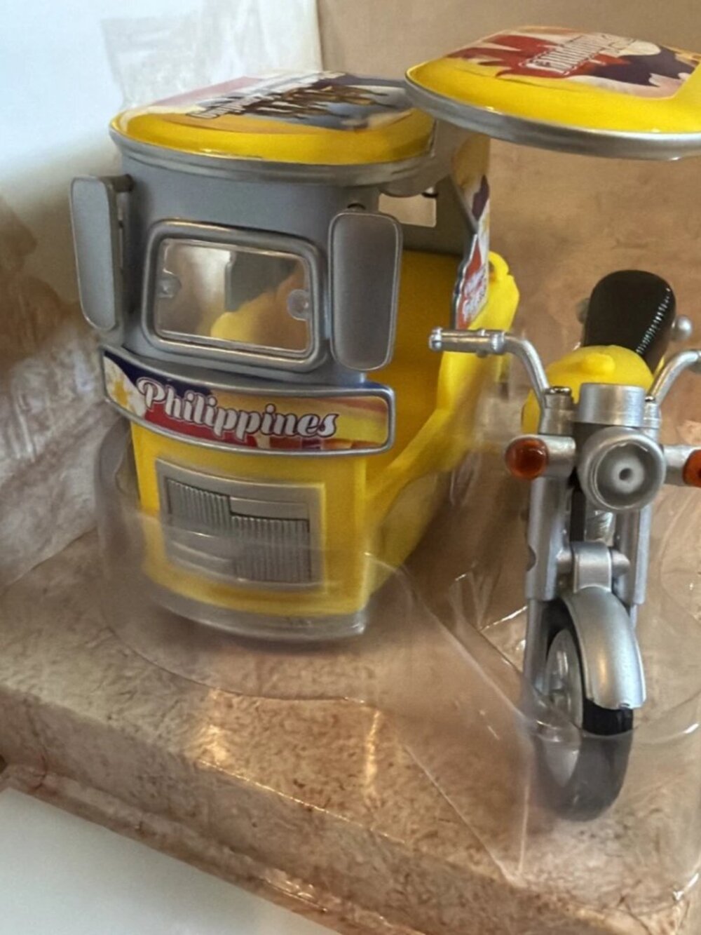 NEW Miniature Philippine Tricycle / Motorcycle & Sidecar souvenir - Yellow